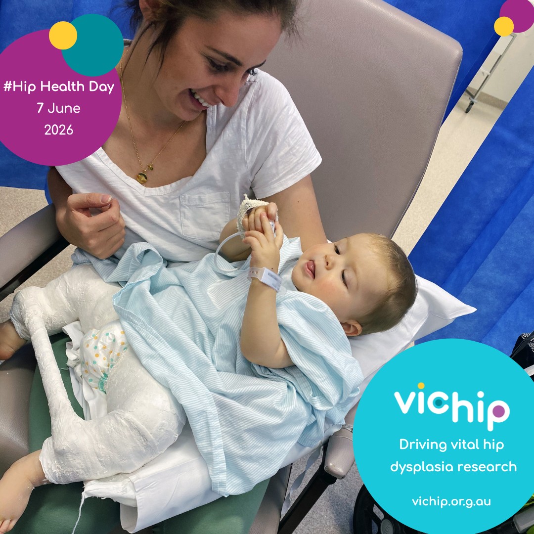 Image: Mum and baby spica cast
